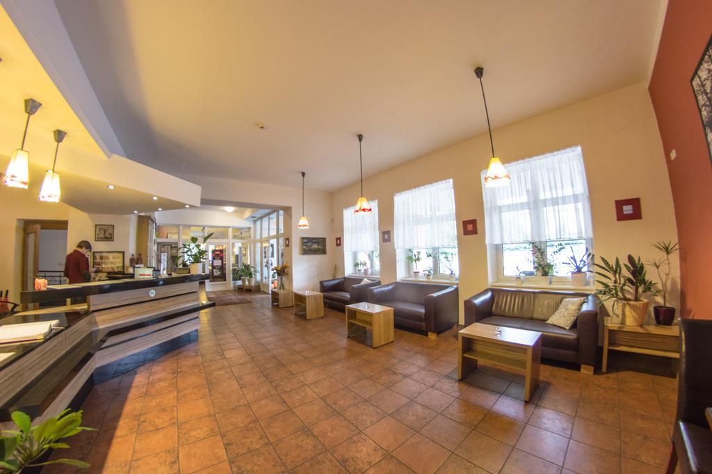 Wellness Hotel Hukvaldy Polopenze A Wellness V Cene Příbor Exterior foto