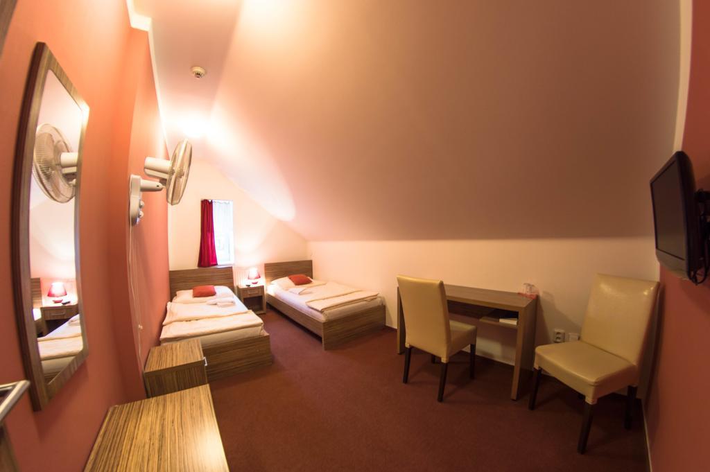 Wellness Hotel Hukvaldy Polopenze A Wellness V Cene Příbor Exterior foto